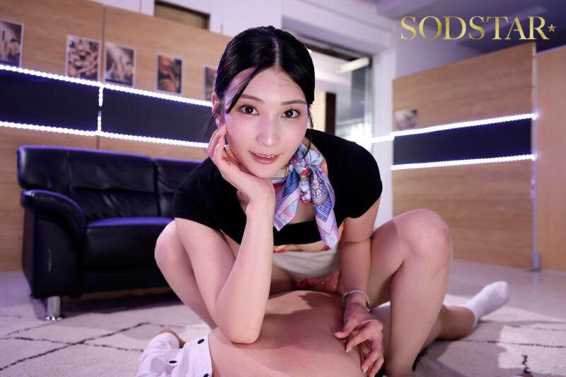 「ばっちりお化粧した私とあの子どっちが良いの？」恋人がメイクアップ中の20分暇そうな付き添い彼氏をフェラ＆SEXで顔射させる美容部員 本庄鈴_9