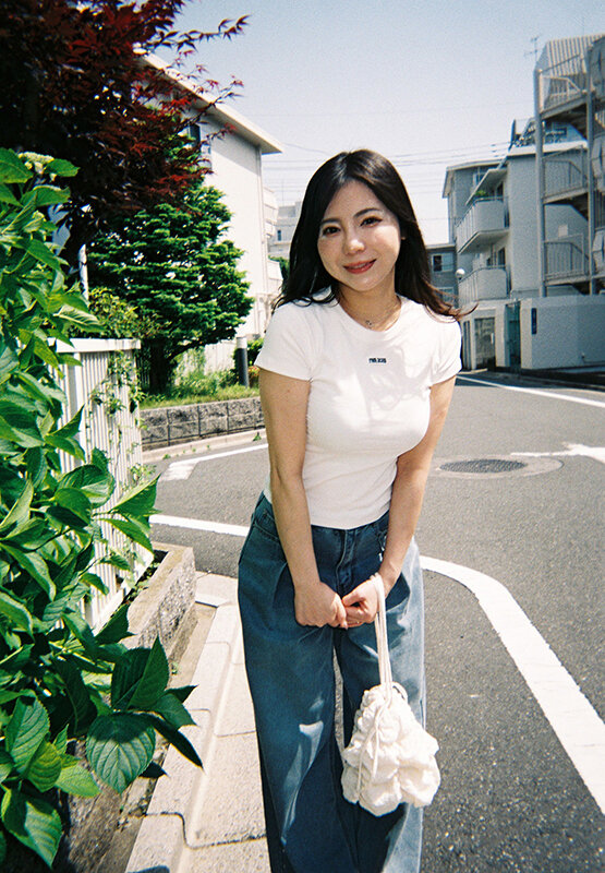 出張と嘘をついて会ってくれたバリキャリOL吉澤友貴とミッドナイトW不倫で夜から朝にかけて精飲と中出しを何度もしてお泊りすっぴん美人を独り占めした_1