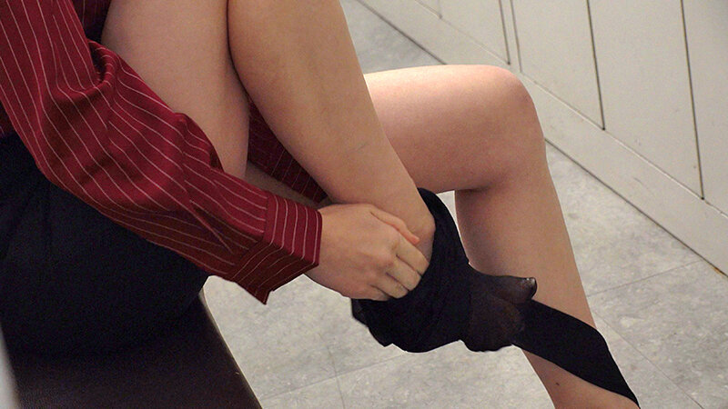 パンスト美脚秘書に丁寧語を使われながら上から目線で痴女られて… 2_5